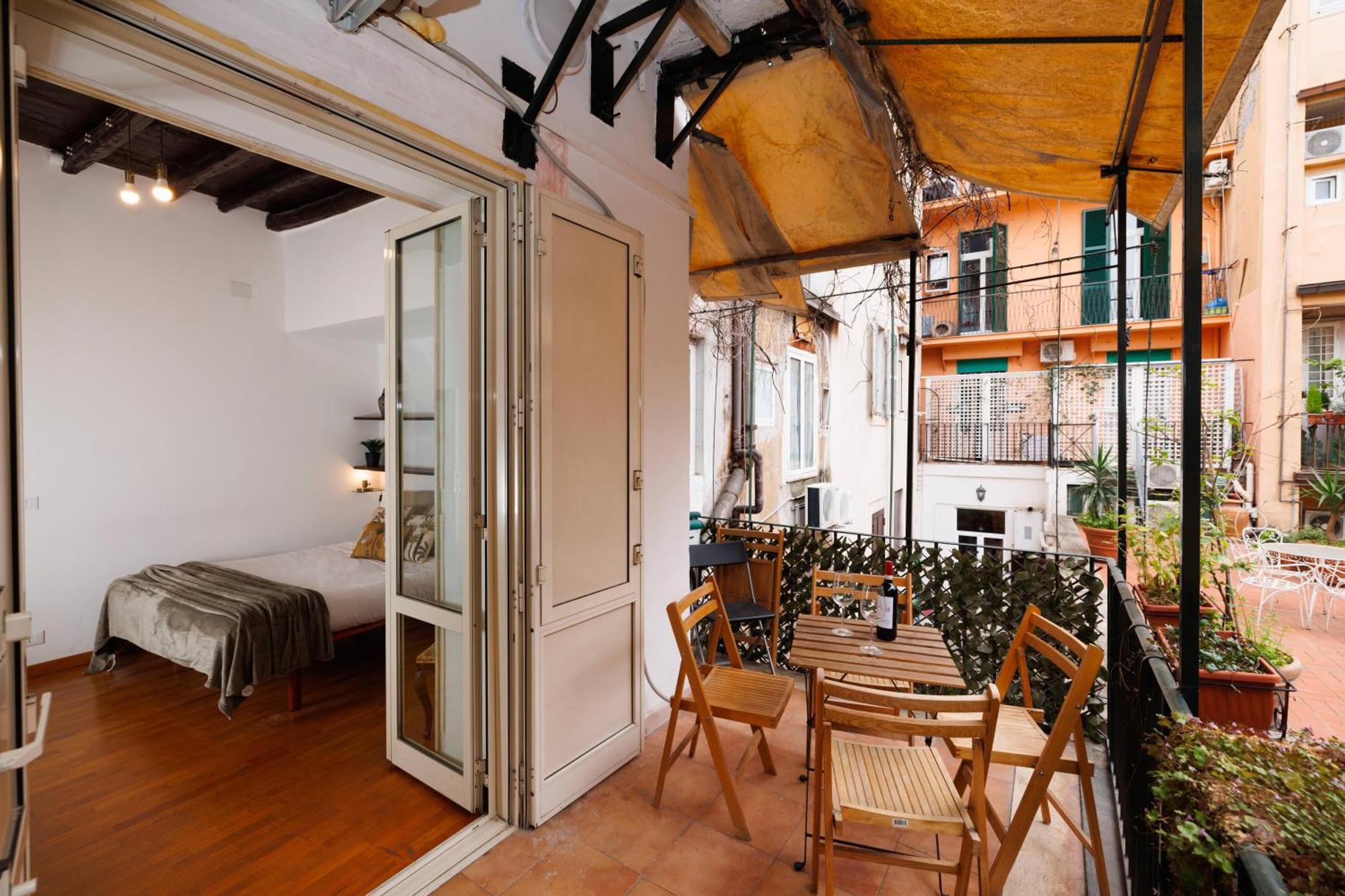 Gesu E Maria Balcony At Spanish Steps Appartement Rome